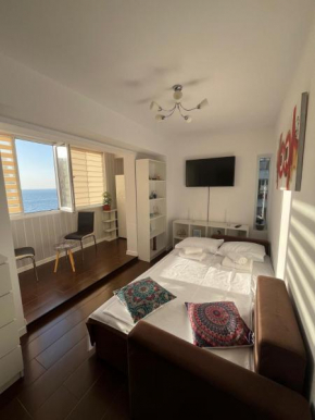 Cozy Sea View